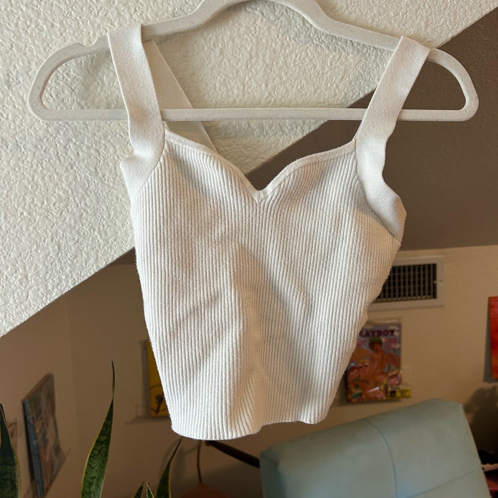 Abercrombie -White ribbed knit tank top! Sz small